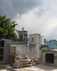 Zentralfriedhof, Port-au-Prince – Baron Samédi und die Totenruhe