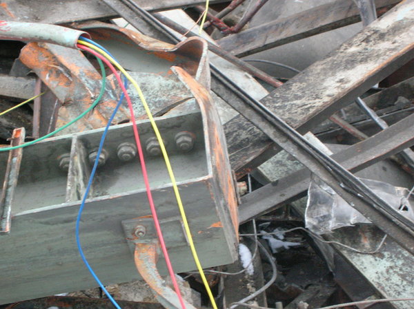 Unter grossen Lasten lauert der Tod – Bild 11 von 89