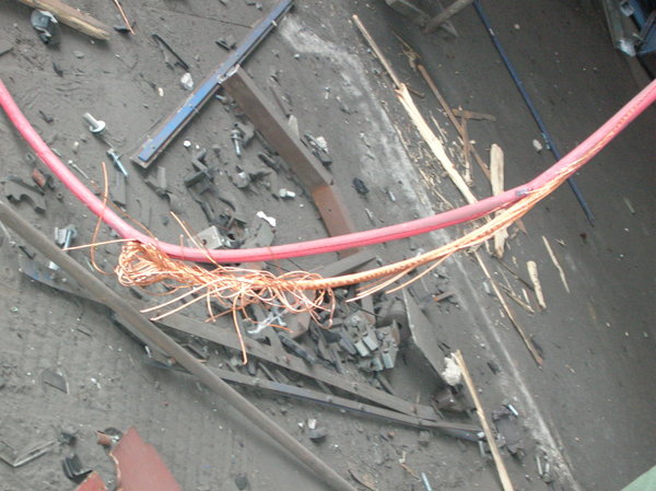 Unter grossen Lasten lauert der Tod – Bild 15 von 89